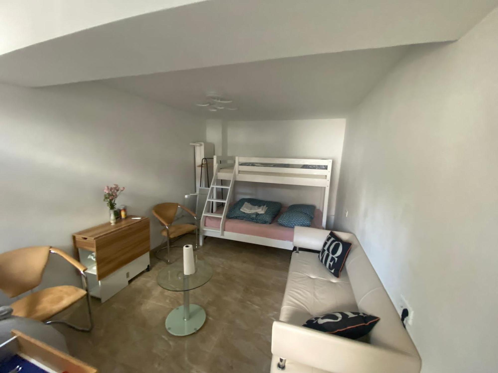Gemuetliche Gaeste Suite Fuer Ruhige Naechte. Zentral Ichenhausen Exterior photo
