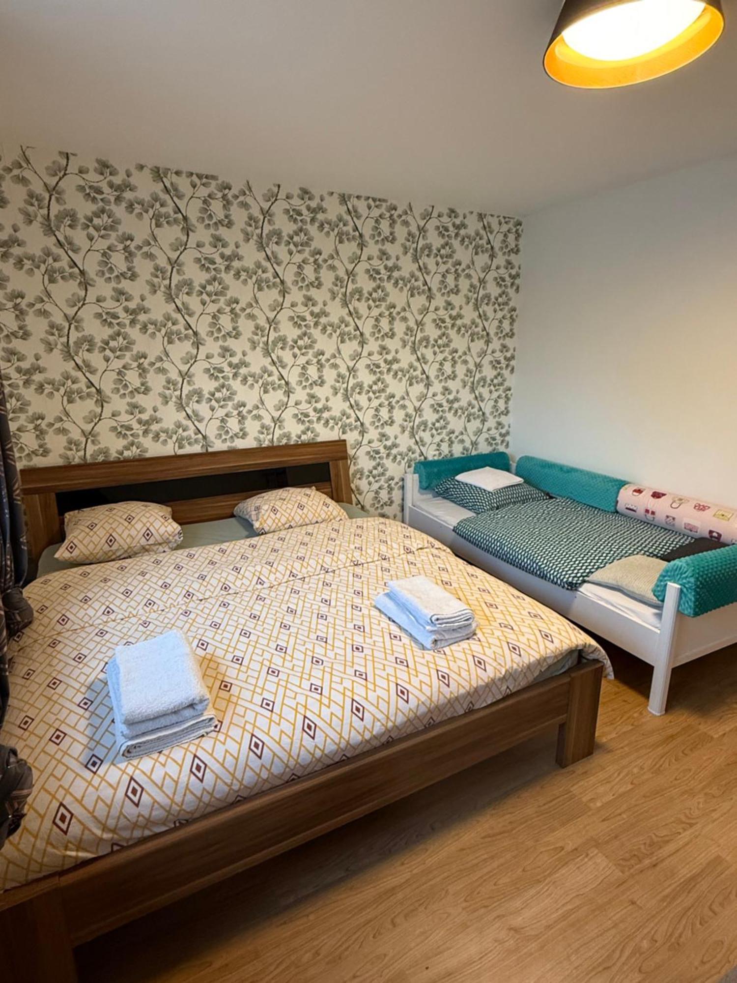 Gemuetliche Gaeste Suite Fuer Ruhige Naechte. Zentral Ichenhausen Exterior photo